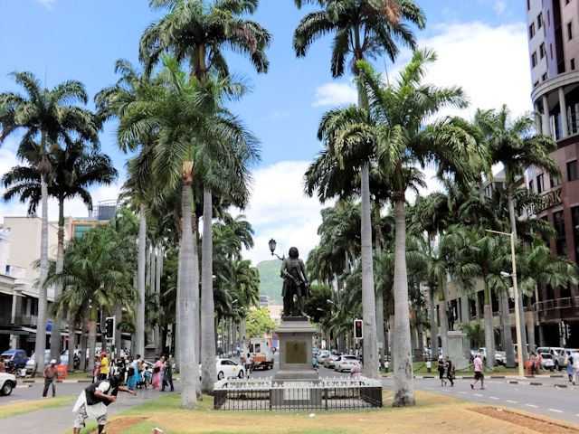 Port Louis Place D Armes