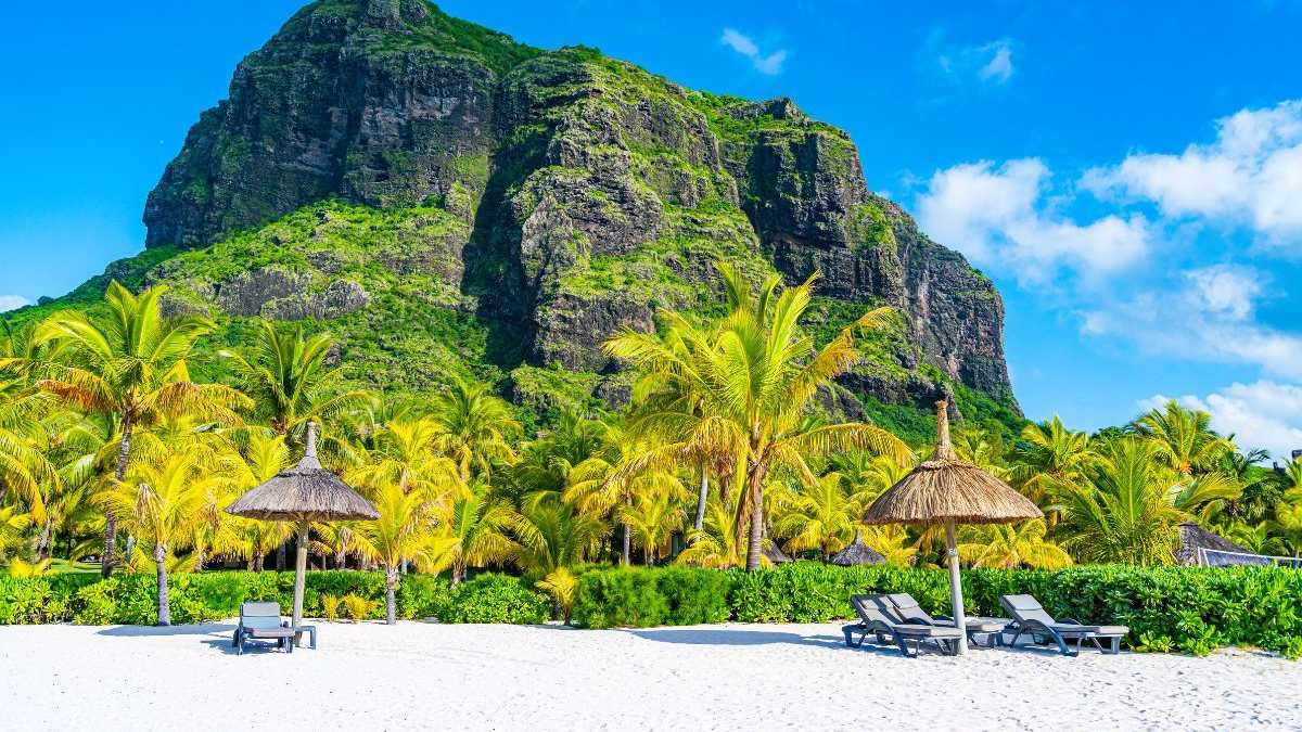 le-morne-brabant-1200x800